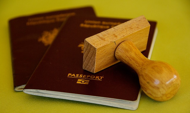 איך להוציא דרכון פולני?